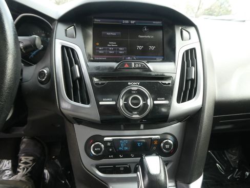 Used 2014 Ford Focus Titanium image 22