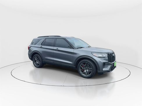 Certified 2025 Ford Explorer ST AWD/4WD image 2