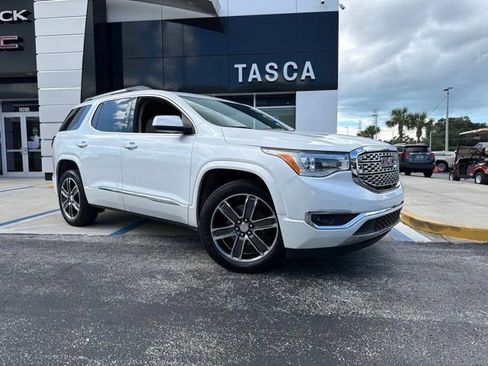 Used 2019 GMC Acadia Denali w/ Technology Package FWD image 1