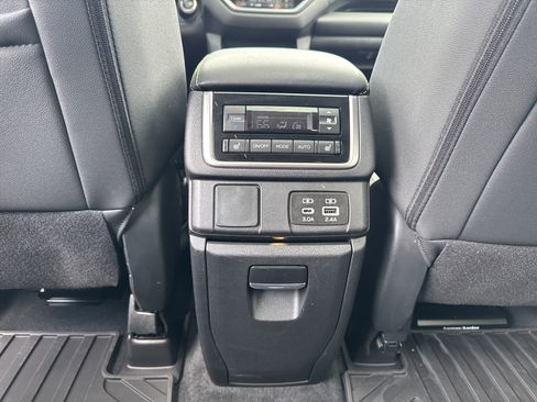 Used 2024 Subaru Ascent Onyx Edition Limited AWD/4WD image 23