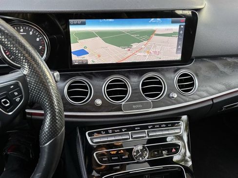 Used 2017 Mercedes-Benz E 300 E 300 image 32