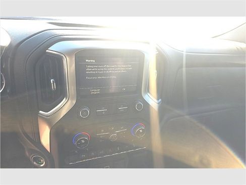 Used 2021 Chevrolet Silverado 1500 LT Trail Boss w/ Convenience Package II image 9