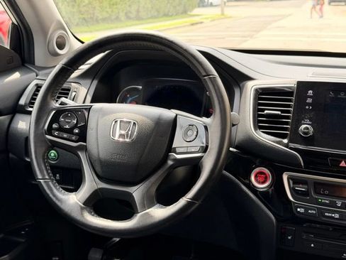 Used 2020 Honda Pilot Touring image 30