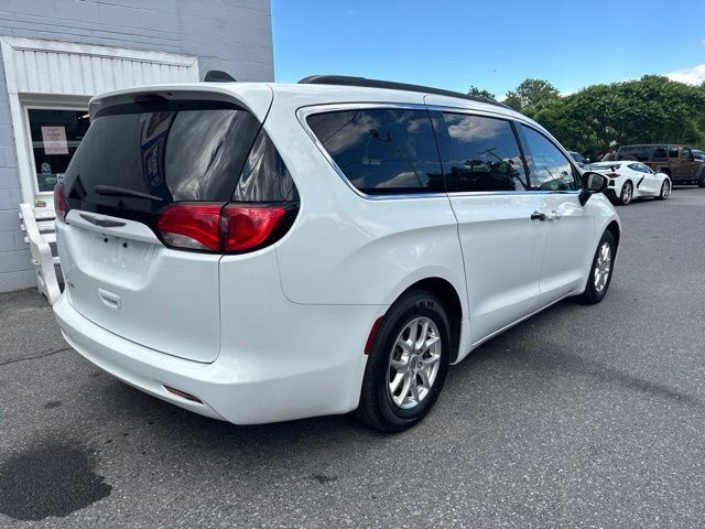 Used 2021 Chrysler Voyager Lxi FWD image 5
