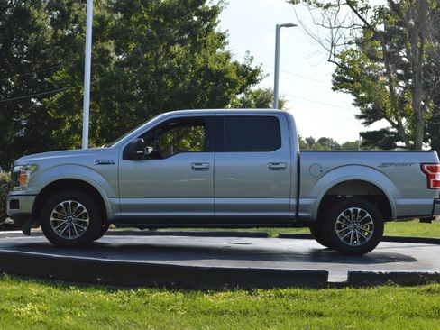 Used 2020 Ford F150 XLT w/ Equipment Group 302A Luxury RWD image 8