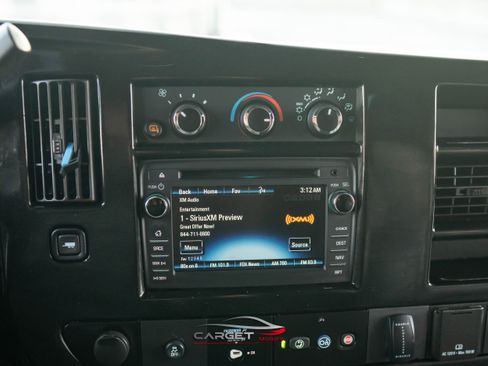 Used 2017 Chevrolet Express 2500 image 31