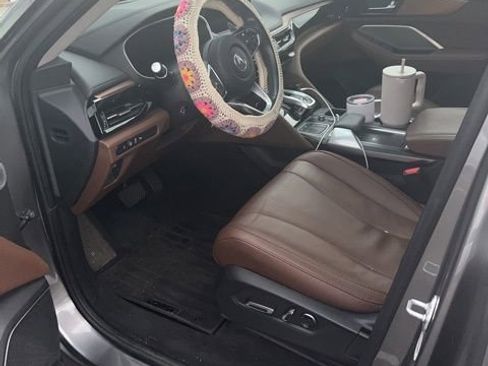 Used 2024 Acura MDX SH-AWD w/ Technology Package image 4