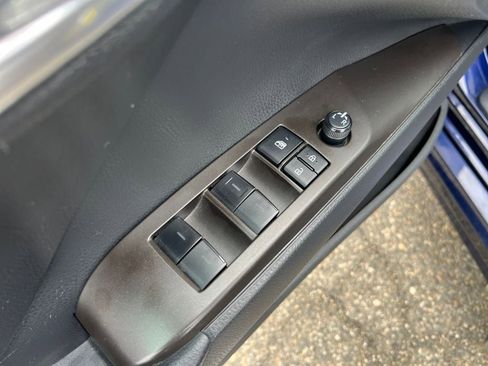 Used 2022 Toyota Camry SE image 13