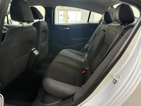 Used 2017 Chevrolet Cruze LT w/ Convenience Package FWD image 13