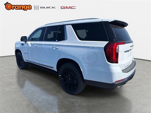 New 2026 GMC Yukon Denali Ultimate w/ LPO, Floor Liner Package image 5