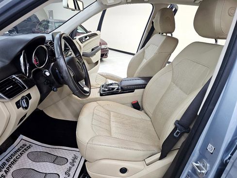 Used 2017 Mercedes-Benz GLE 350 w/ Premium 1 Package image 19