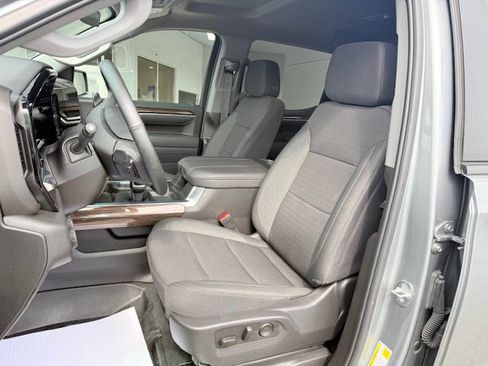 Used 2025 Chevrolet Silverado 1500 RST image 11