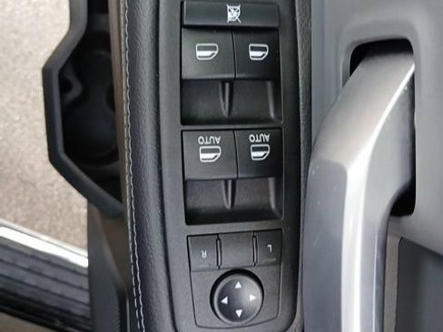 Used 2022 RAM 2500 Big Horn w/ Level A Equipment Group AWD/4WD image 59