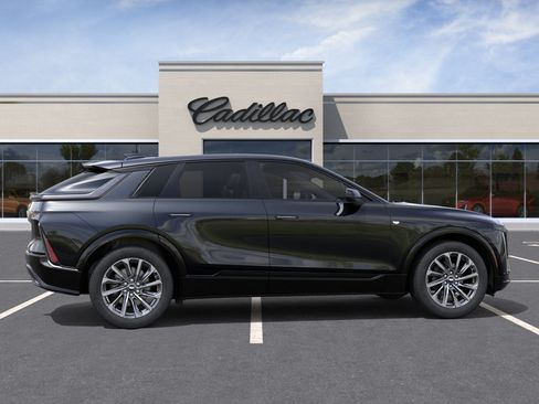 New 2027 Cadillac Lyriq Sport AWD/4WD image 6