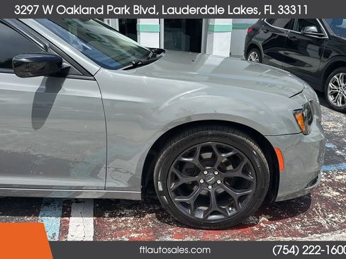 Used 2019 Chrysler 300 Touring w/ Sport Appearance Package RWD image 14