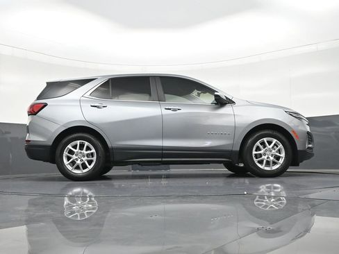 Used 2024 Chevrolet Equinox LT FWD image 29