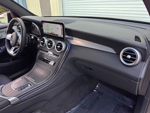 Used 2022 Mercedes-Benz GLC 300 image 13