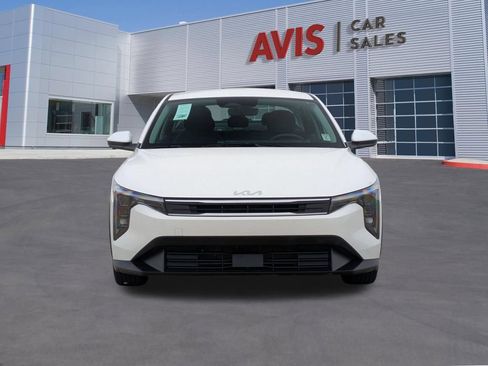 Used 2025 Kia K4 FWD image 2