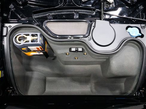 Used 2006 Ford GT RWD image 70