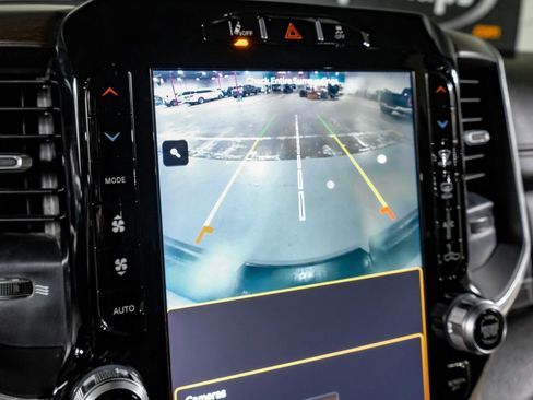 Used 2022 RAM 2500 Laramie w/ Safety Group B image 21