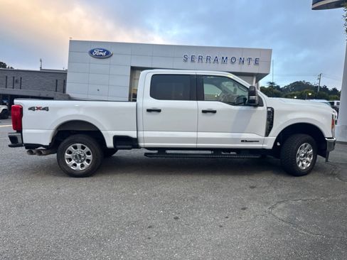 Used 2023 Ford F250 XLT AWD/4WD image 11