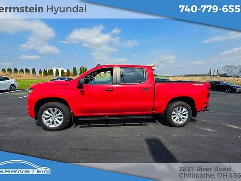 Used 2023 Chevrolet Silverado 1500 Custom w/ LPO, Dark Essentials Package image 4