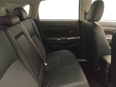 Used 2025 Mitsubishi Outlander Sport AWD image 19