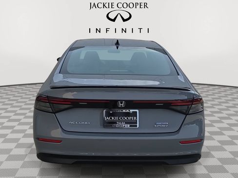 Used 2023 Honda Accord Sport image 6