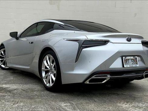 Used 2018 Lexus LC 500h RWD image 5