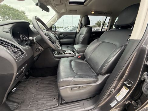 Used 2023 INFINITI QX80 Luxe w/ All-Season Package RWD image 30