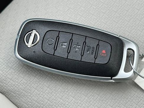 New 2026 Nissan Rogue SV image 31