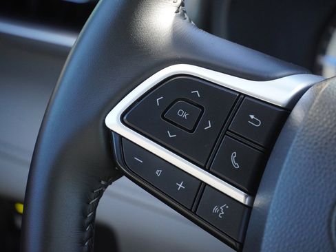 Certified 2023 Toyota Highlander LE image 29