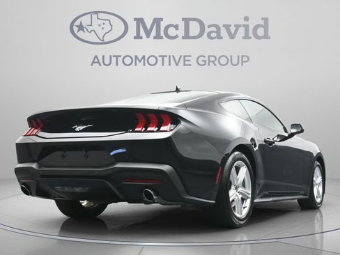 Used 2026 Ford Mustang Coupe RWD image 30