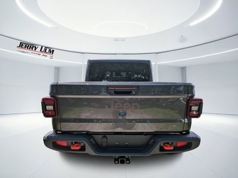 New 2025 Jeep Gladiator Mojave w/ Convenience Group image 3