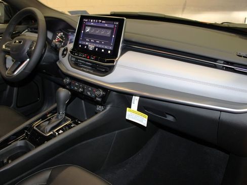 New 2026 Jeep Compass Limited image 25