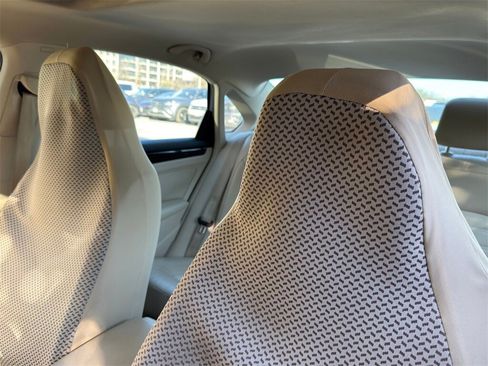 Used 2014 Volkswagen Passat TDI SEL Premium image 7