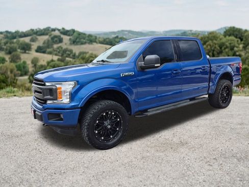Used 2018 Ford F150 XLT w/ Equipment Group 302A Luxury AWD/4WD image 3