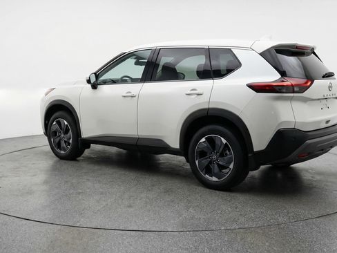 Used 2025 Nissan Rogue SV FWD image 6