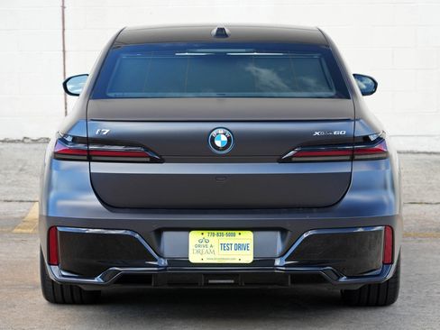 Used 2023 BMW i7 xDrive60 AWD/4WD image 66