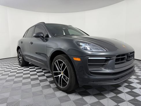 Used 2024 Porsche Macan image 7