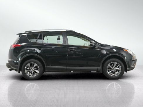 Used 2017 Toyota RAV4 XLE w/ Protection Package AWD/4WD image 6