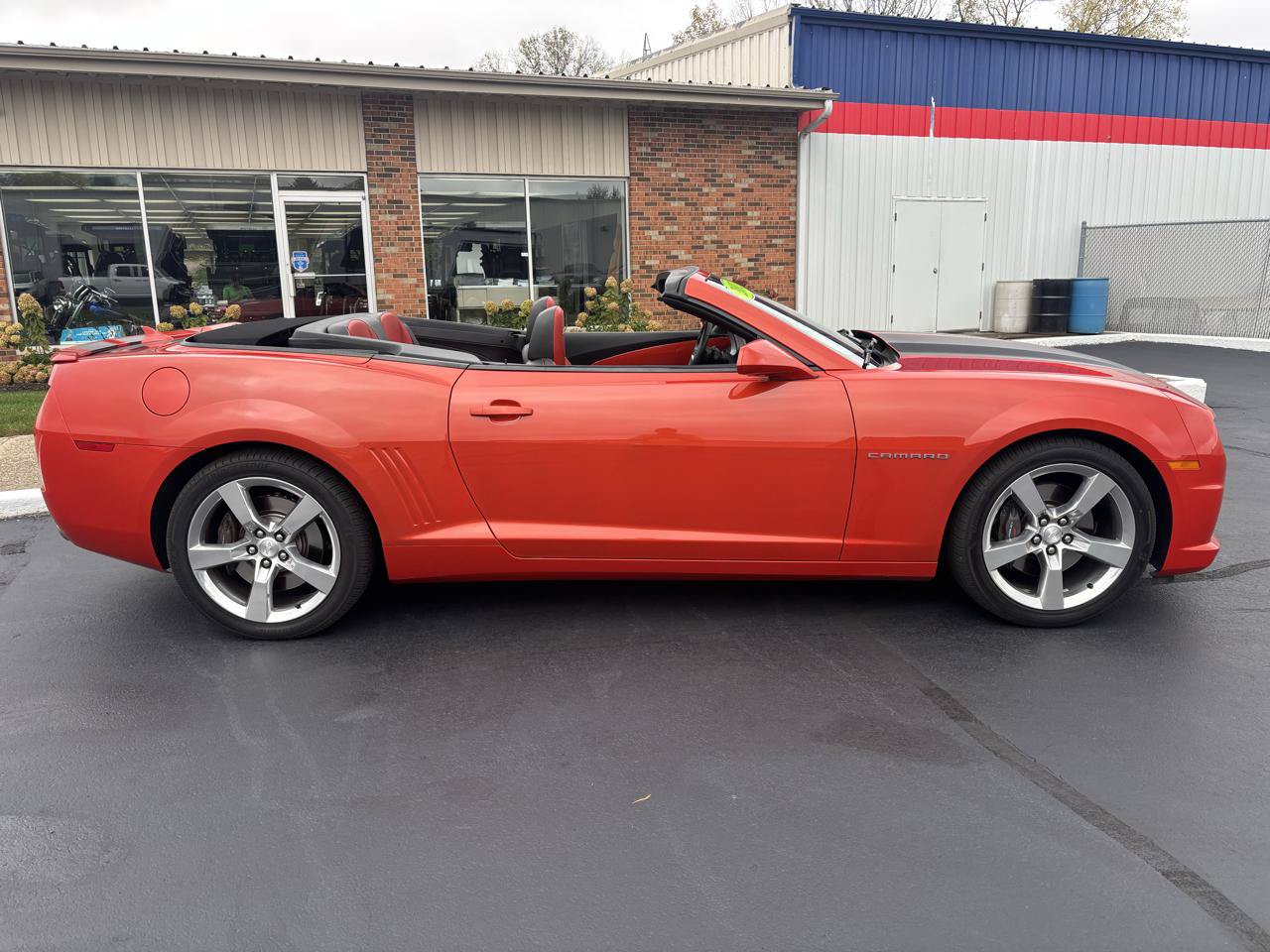 Used 2012 Chevrolet Camaro SS w/ Interior Accent Trim Package RWD image 2