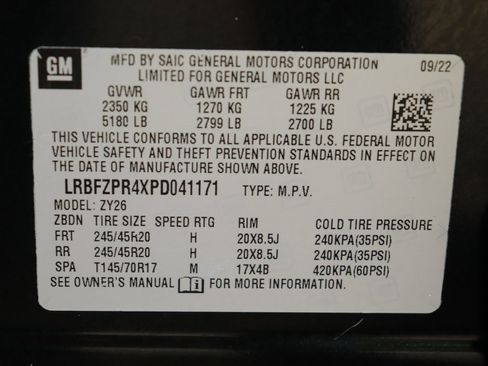 Used 2023 Buick Envision Essence w/ Sport Touring Package image 40