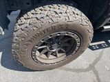 Used 2020 Nissan Frontier SV image 5