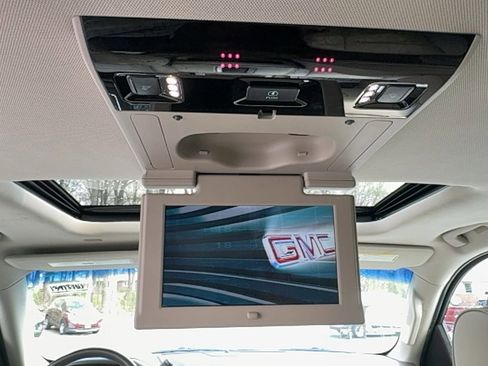 Used 2019 GMC Yukon XL Denali w/ Denali Ultimate Package AWD/4WD image 15
