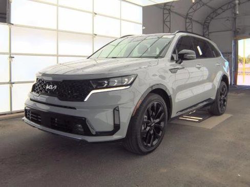 Used 2023 Kia Sorento SX FWD image 1