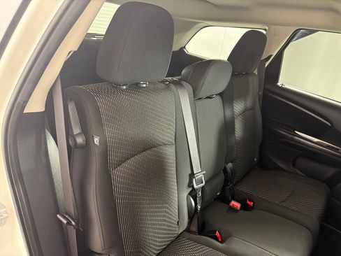 Used 2020 Dodge Journey SE w/ SE Popular Equipment Group image 22
