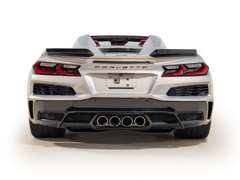 Used 2024 Chevrolet Corvette Z06 RWD image 5