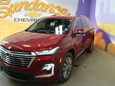 Used 2023 Chevrolet Traverse Premier AWD/4WD image 4