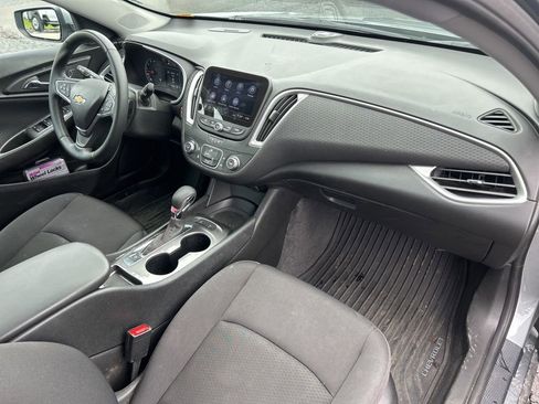 Used 2024 Chevrolet Malibu RS image 39